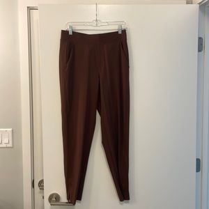 Brown Athleta size 6 pants